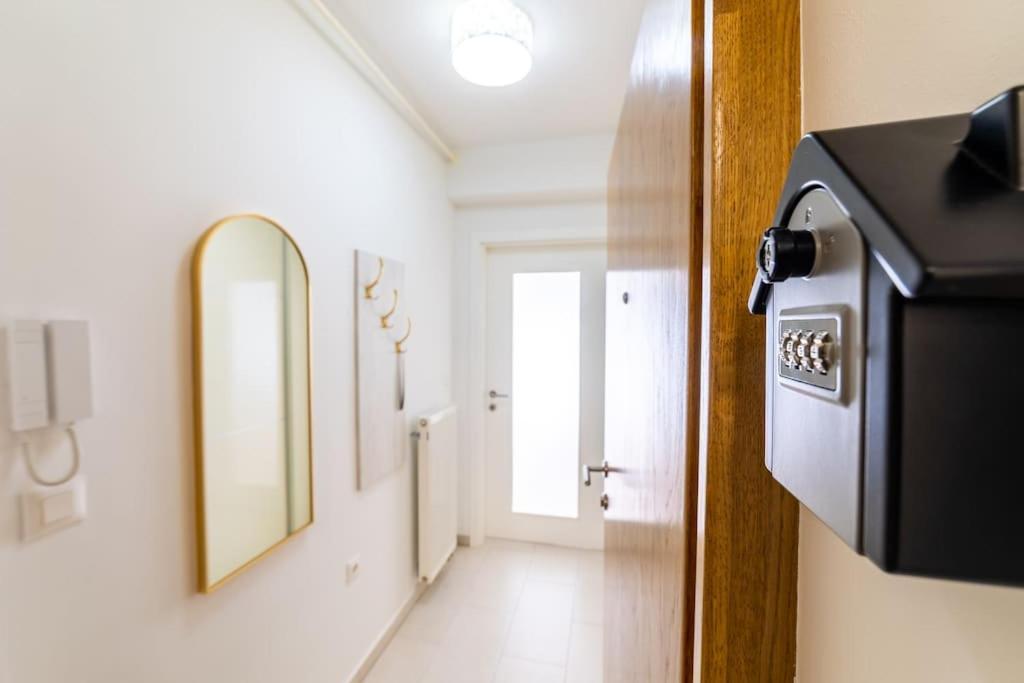 Apartman Lux Self Check-In Virovitica Buitenkant foto