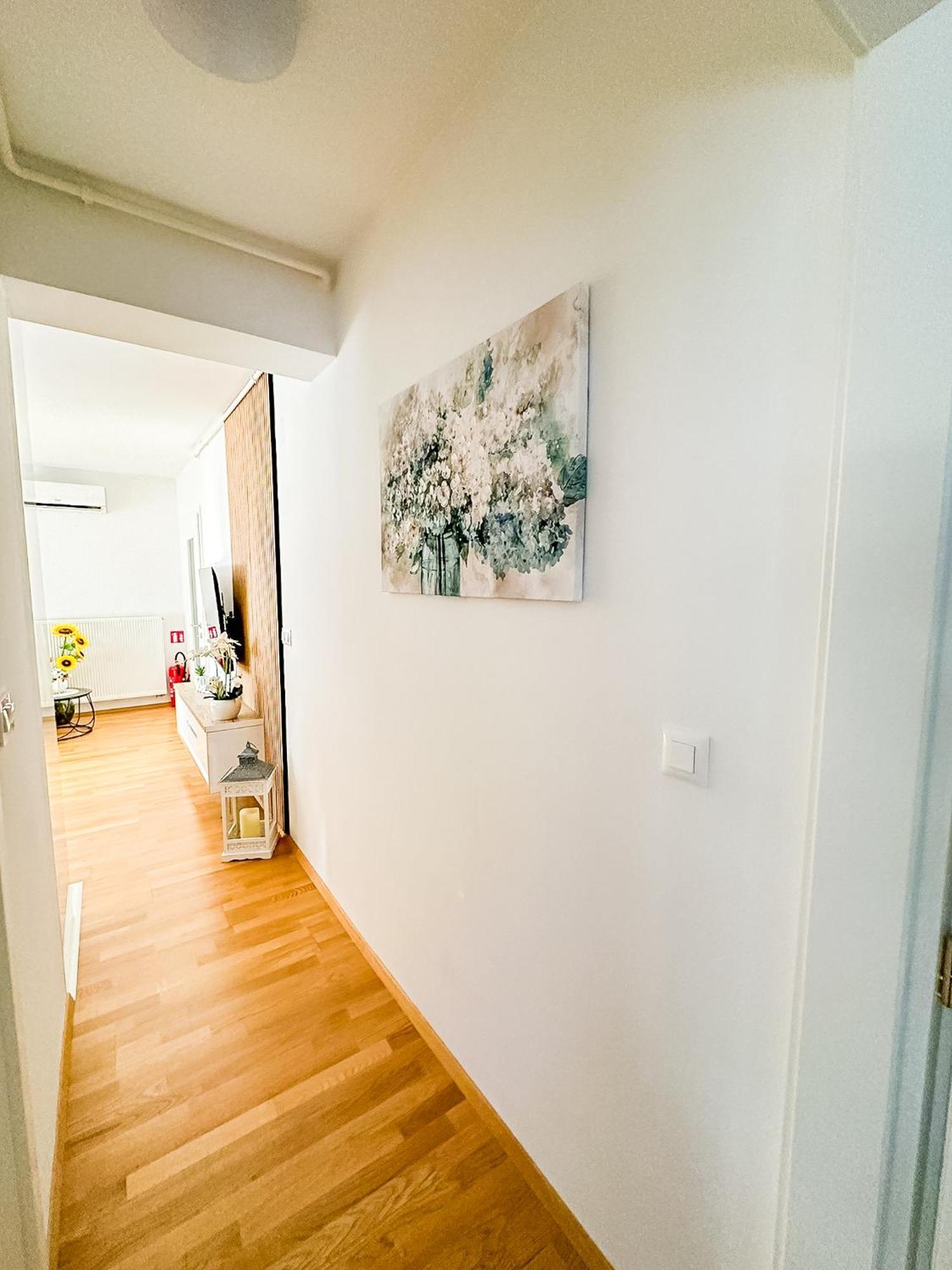 Apartman Lux Self Check-In Virovitica Buitenkant foto